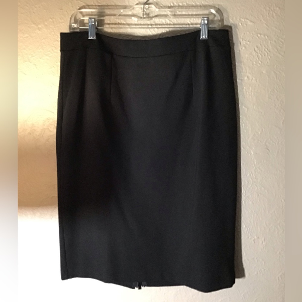 Halogen skirt black size 12